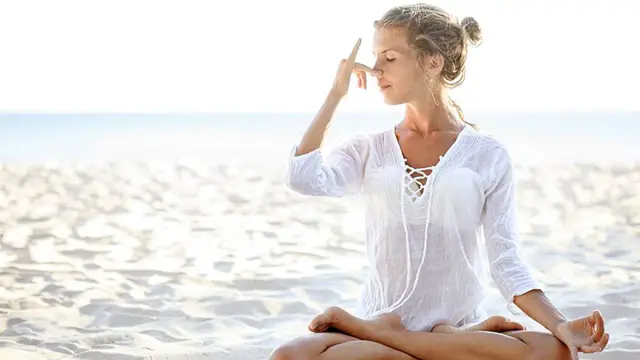Hít thở luân phiên trong yoga - Hơi thở tối ưu sự sống