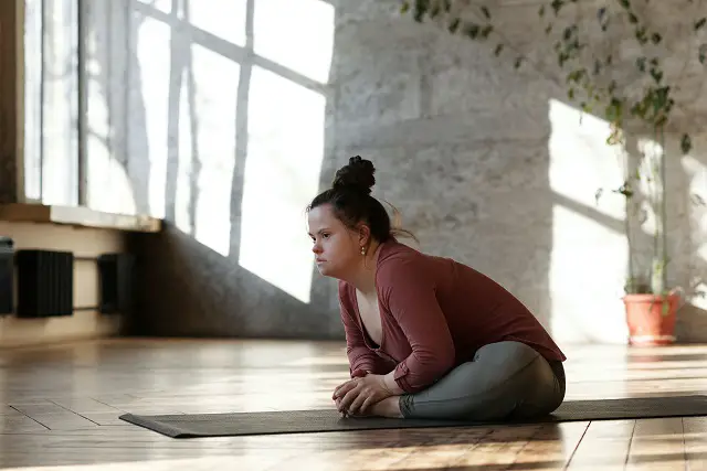 Yoga trị liệu chữa bách bệnh đơn giản ngay tại nhà
