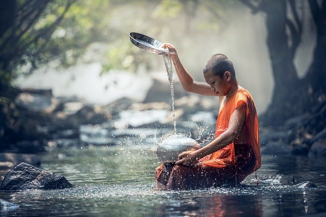 Huấn luyện viên yoga trị liệu cần tố chất gì- Lớp yoga trị liệu khác gì lớp thường