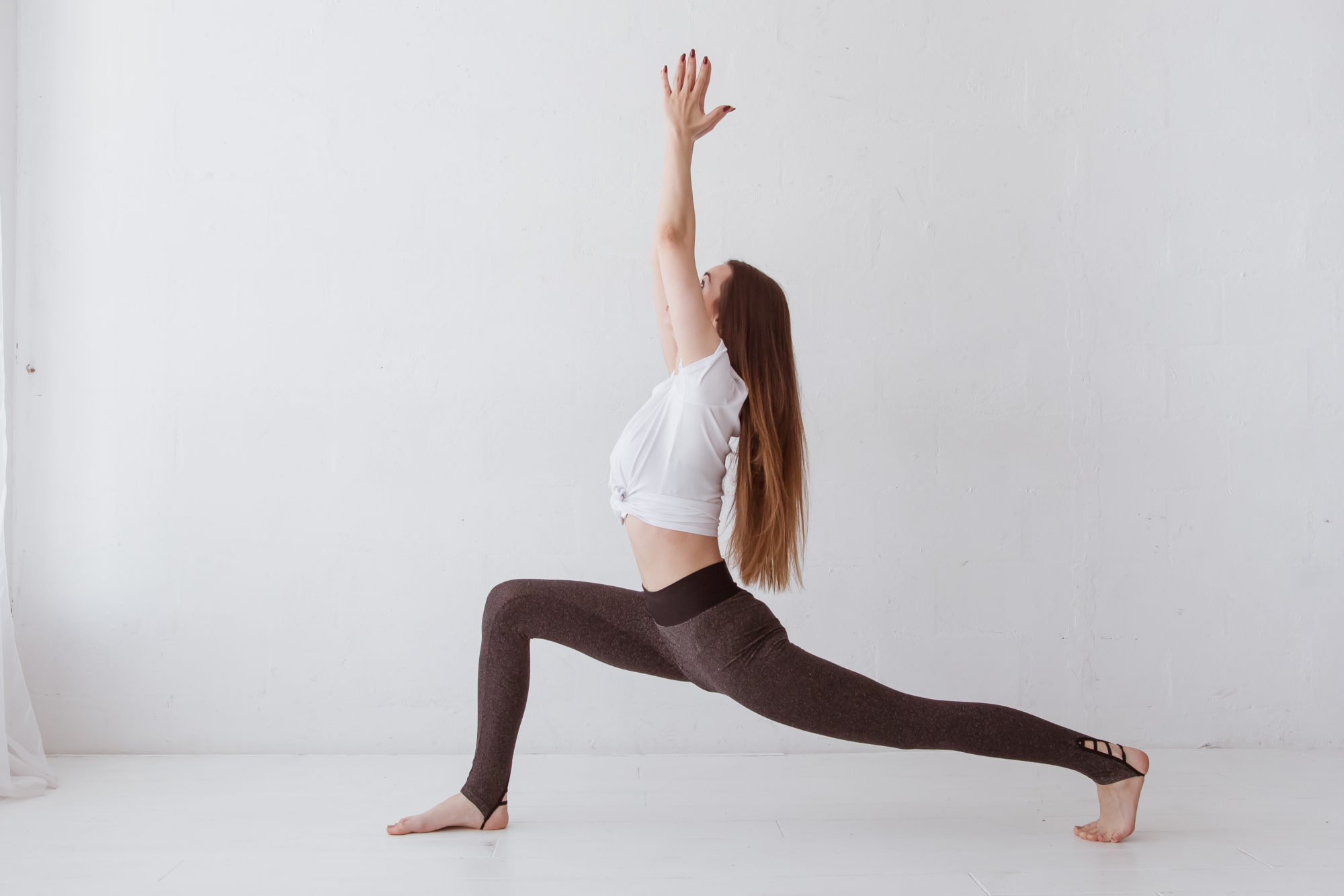 10 bài tập yoga trị liệu cột sống tại nhà với 10 phút mỗi ngày