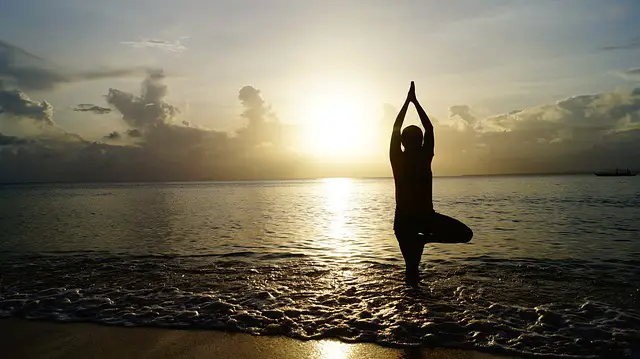 Khám Phá Yoga Trị Liệu: Lợi Ích Và Phương Pháp