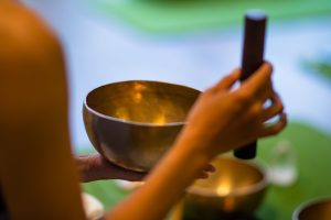 Trị Liệu Yoga Chuông Xoay: Âm Nhạc Thư Giãn Cho Sức Khỏe; tri lieu yoga chuong xoay am nhac thu gian cho suc khoe; Trị Liệu Yoga Chuông Xoay: Âm Nhạc Thư Giãn Cho Sức Khỏe; tri lieu yoga chuong xoay am nhac thu gian cho suc khoe;