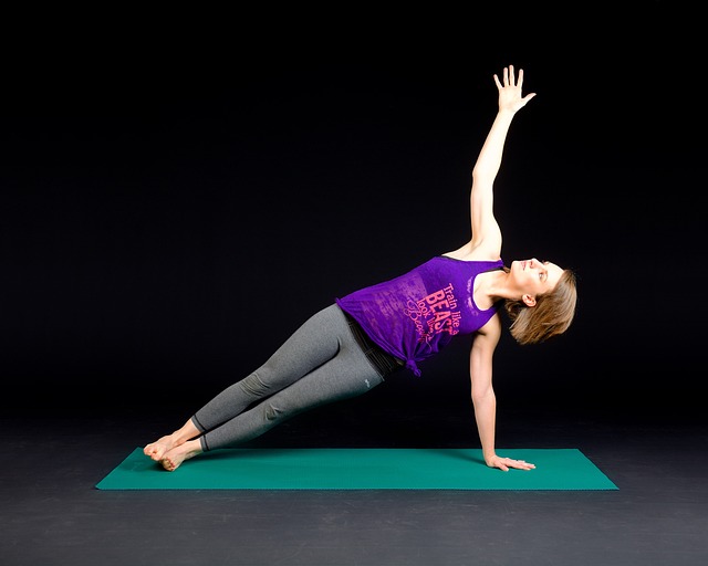 Yoga Trị Liệu Đau Khớp Gối: Bí Quyết Trị Liệu Sức Khỏe Khớp Gối Yoga Trị Liệu Đau Khớp Gối: Bí Quyết Trị Liệu Sức Khỏe Khớp Gối